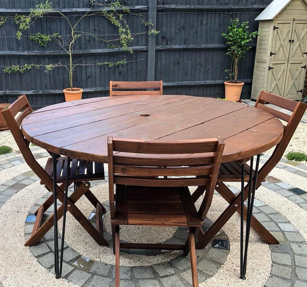 Outdoor Round Table - Pastos Co