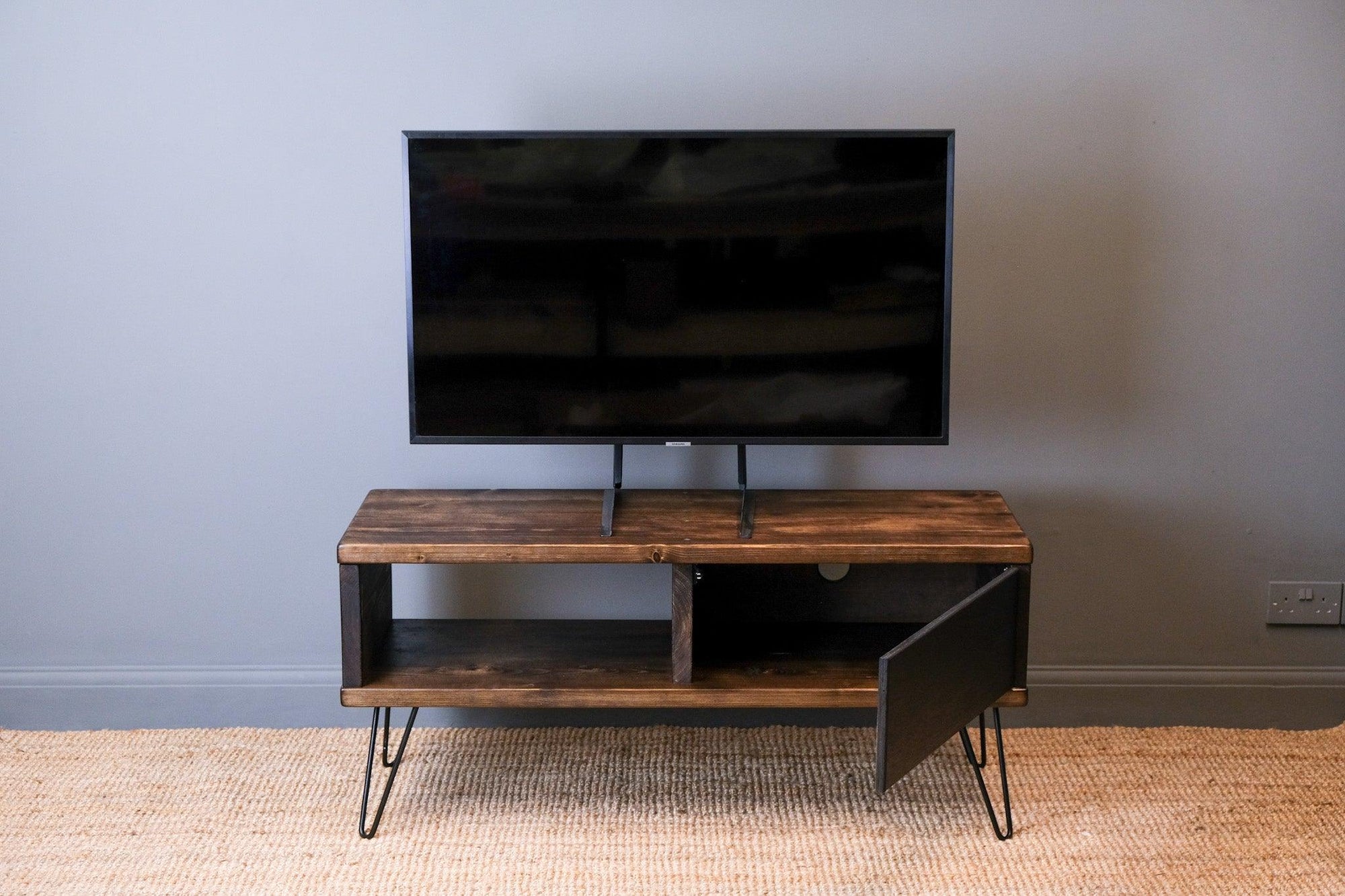 TV Stand - Pastos Co