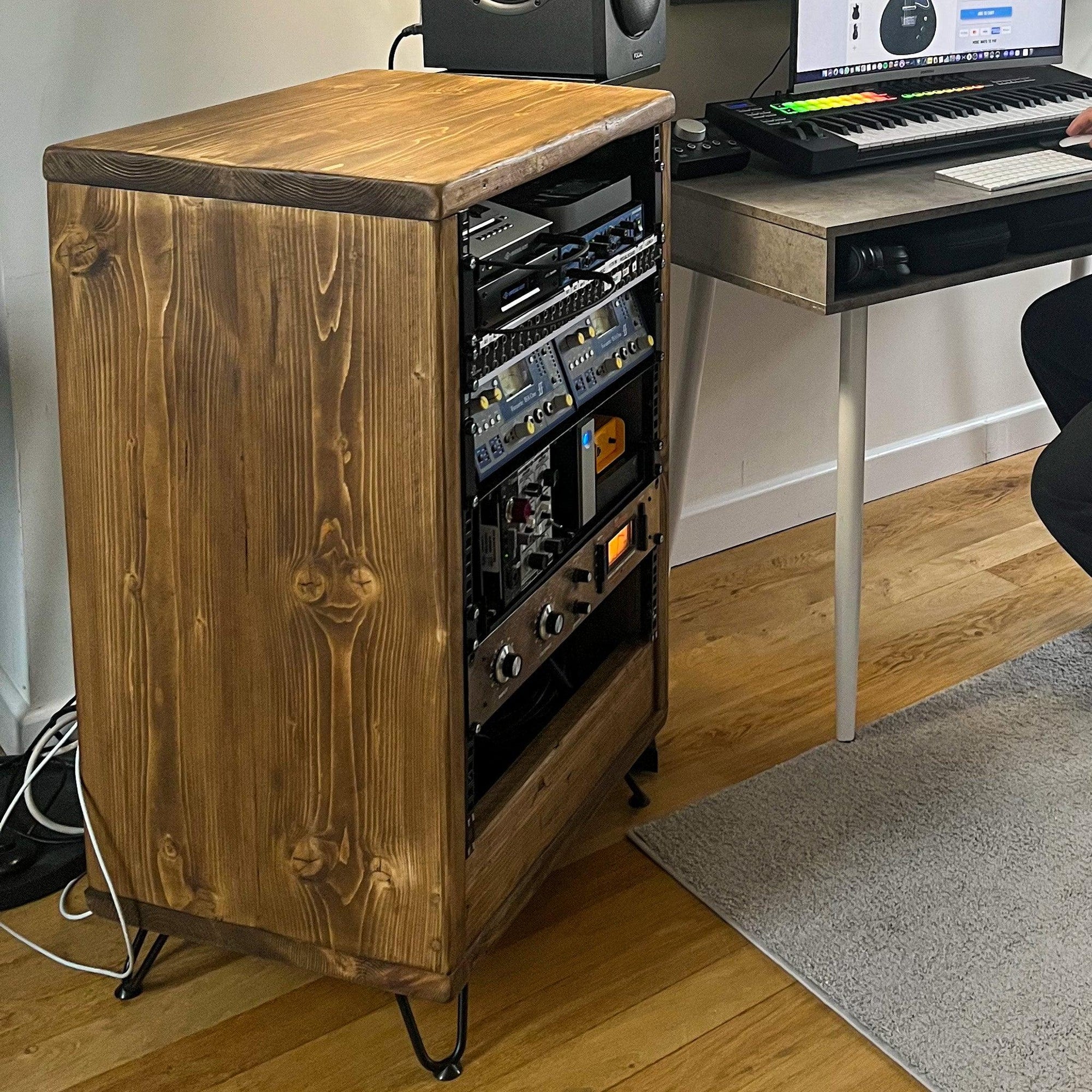 Studio Rack Unit - Pastos Co