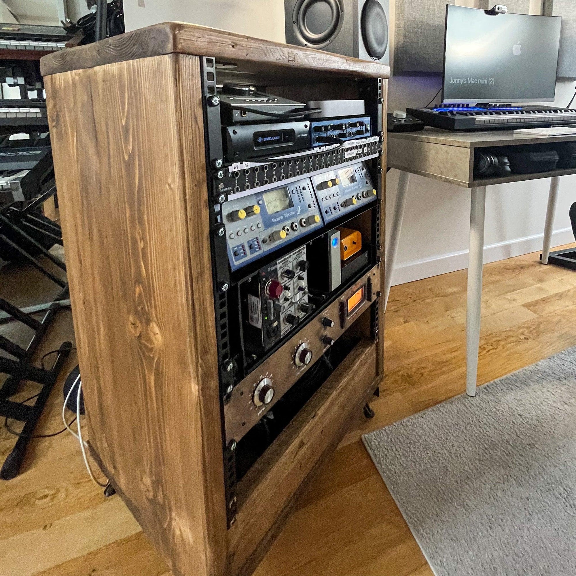Studio Rack Unit - Pastos Co
